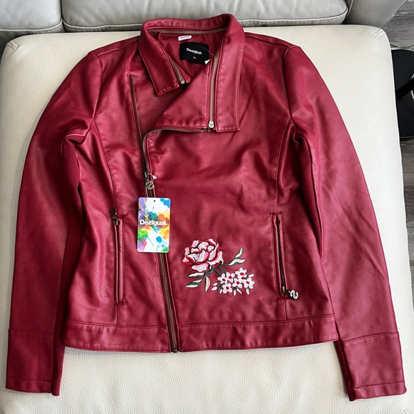NWT - Desigual Women’s Embroidered Faux Leather Biker Jacket - EU 38 / US 4 / S - Picture 4 of 15